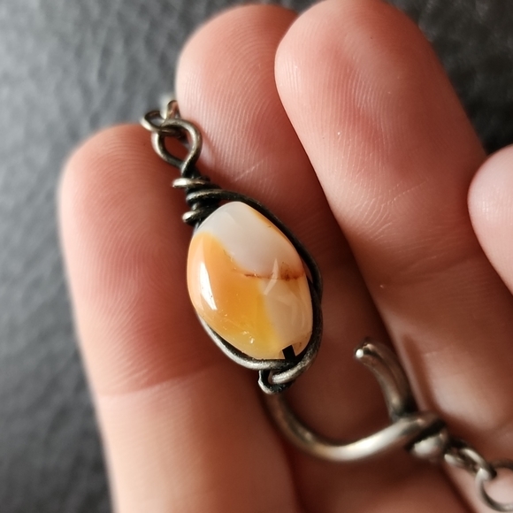 Earrings - Picture 6 of 7